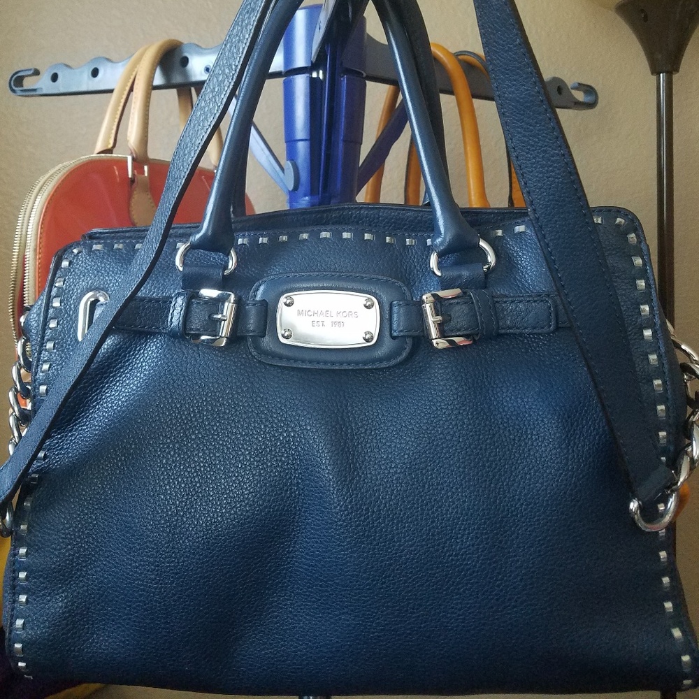 Beautiful and stylish Michael Kors handbag